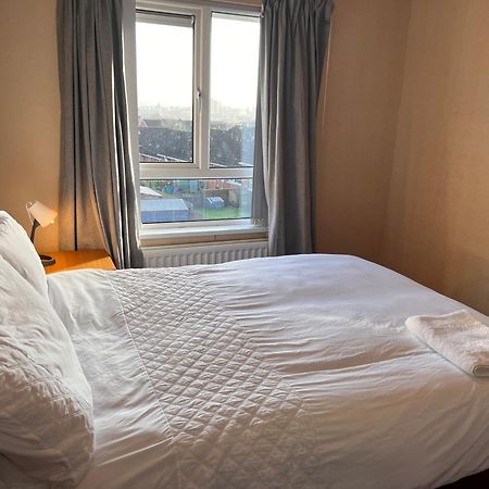 3 Bedroom House Near City Centre 贝尔法斯特 外观 照片