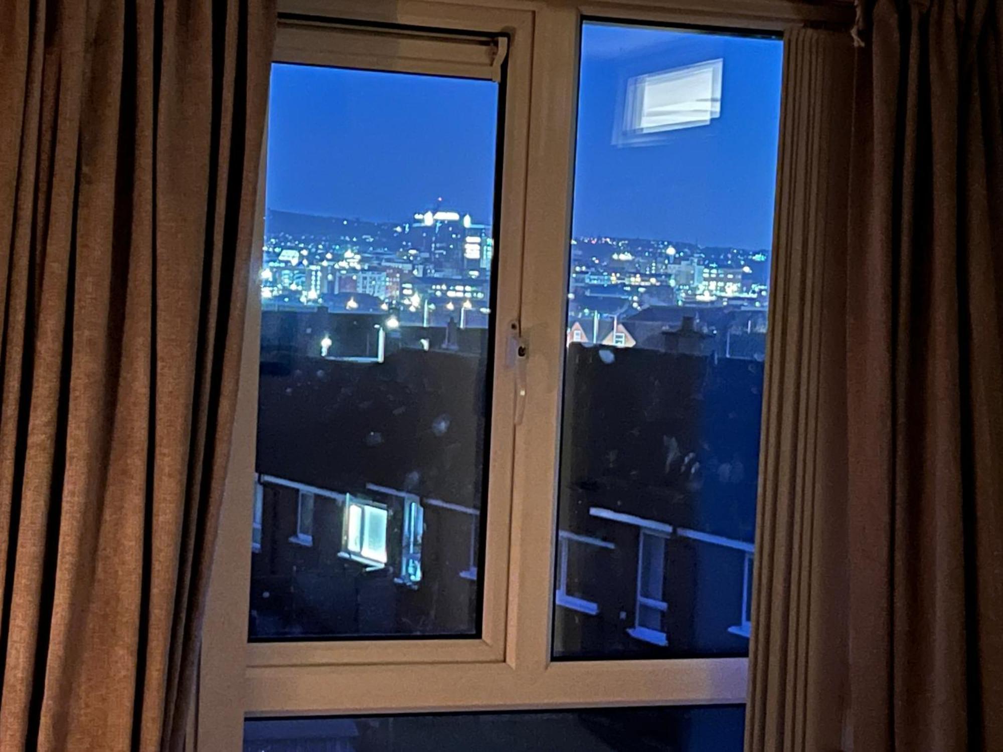 3 Bedroom House Near City Centre 贝尔法斯特 外观 照片
